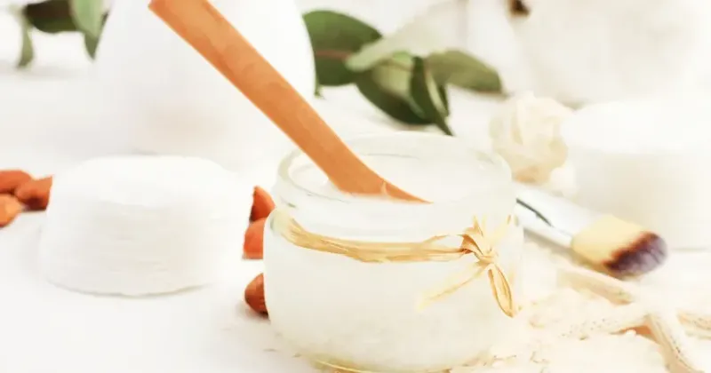 Lotion mask sử dụng toner cấp ẩm sâu cho da